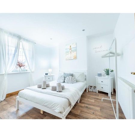 Holiday Home Folkestone Beach Экстерьер фото